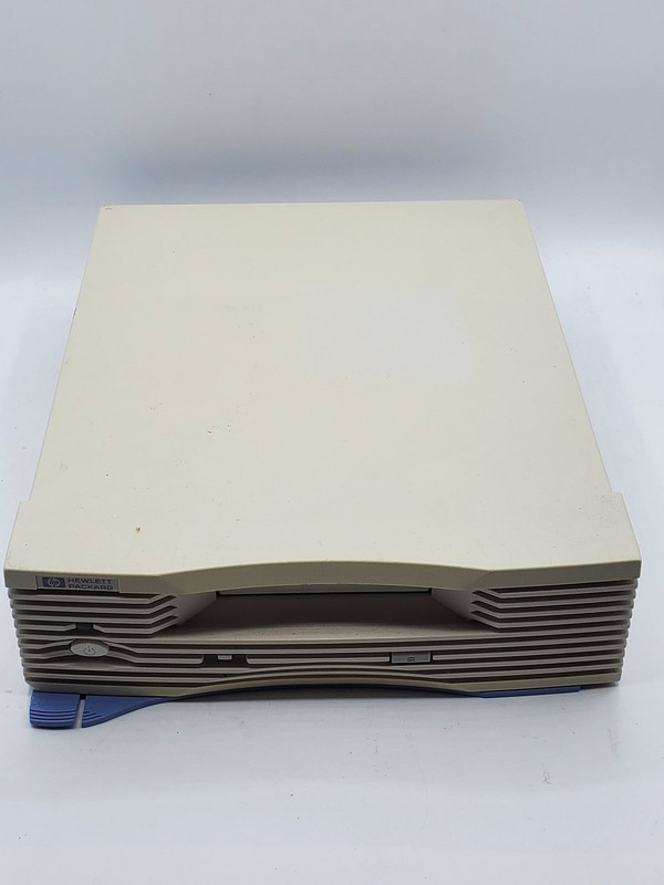 HP C6365-60002 C6365-69002 C6365A 12/24GB DAT SURESTORE DDS3 SCSI IN SMART ARRAY HP C6365-60002 C6365-69002 C6365A 12/24GB DAT SURESTORE DDS3 SCSI IN SMART ARRAY