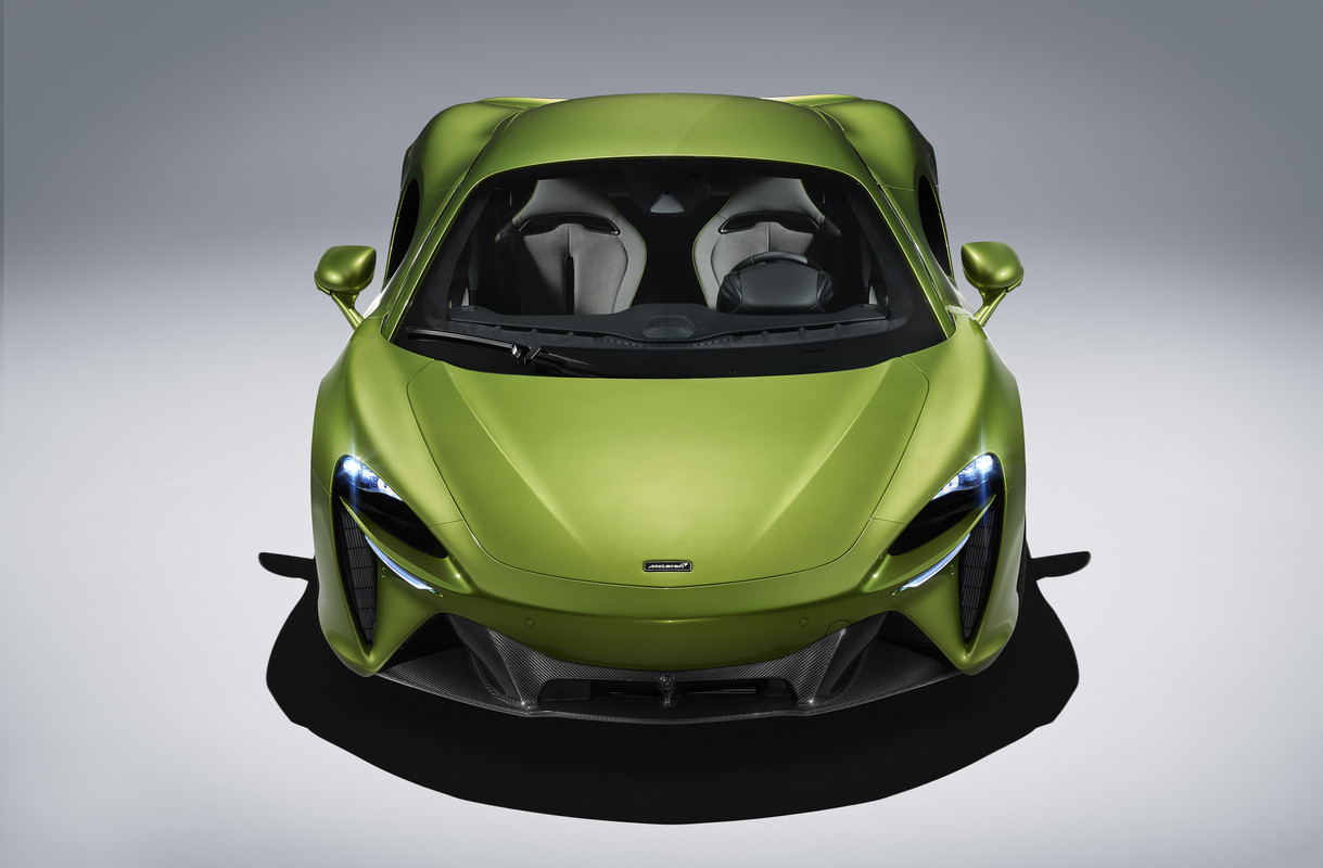 12916-McLarenArtura