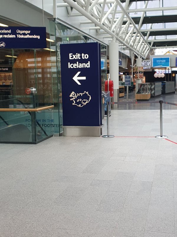 Islandia en tiempos de Covid. Y con Camper! - Blogs de Islandia - DIA 1: BARCELONA / ISLANDIA (4)