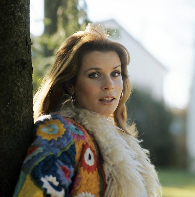 Senta_Berger_ma84