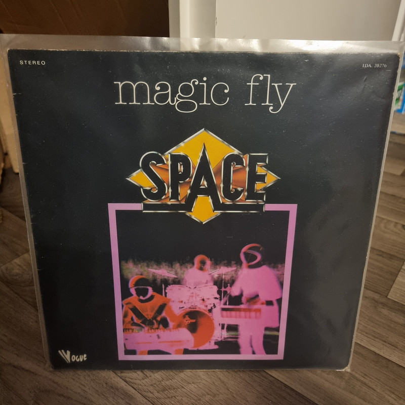 vinyle 1977 magic fly space