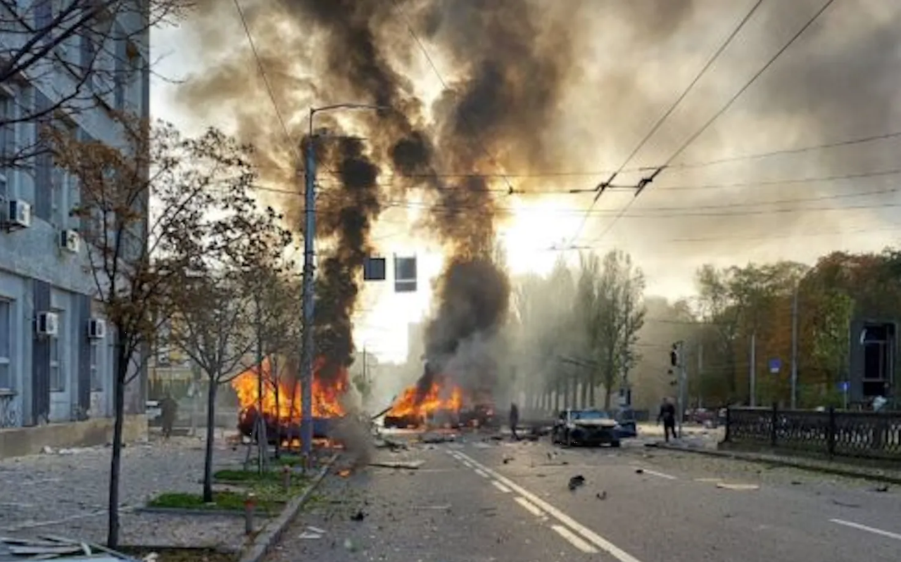 Otro bombardeo en Kiev; Rusia pierde terreno en Bajmut