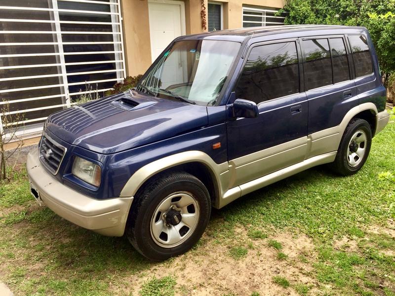 70757301-69BA-4AAD-ADF7-32160E3FA230