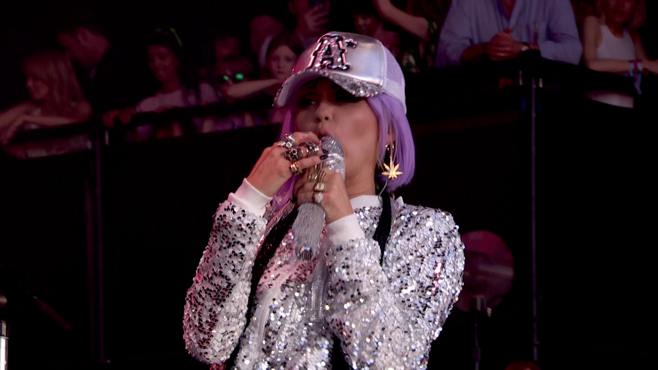 Miley Cyrus - Glastonbury 2019,jun 30[2019-06-30-23-58-06]