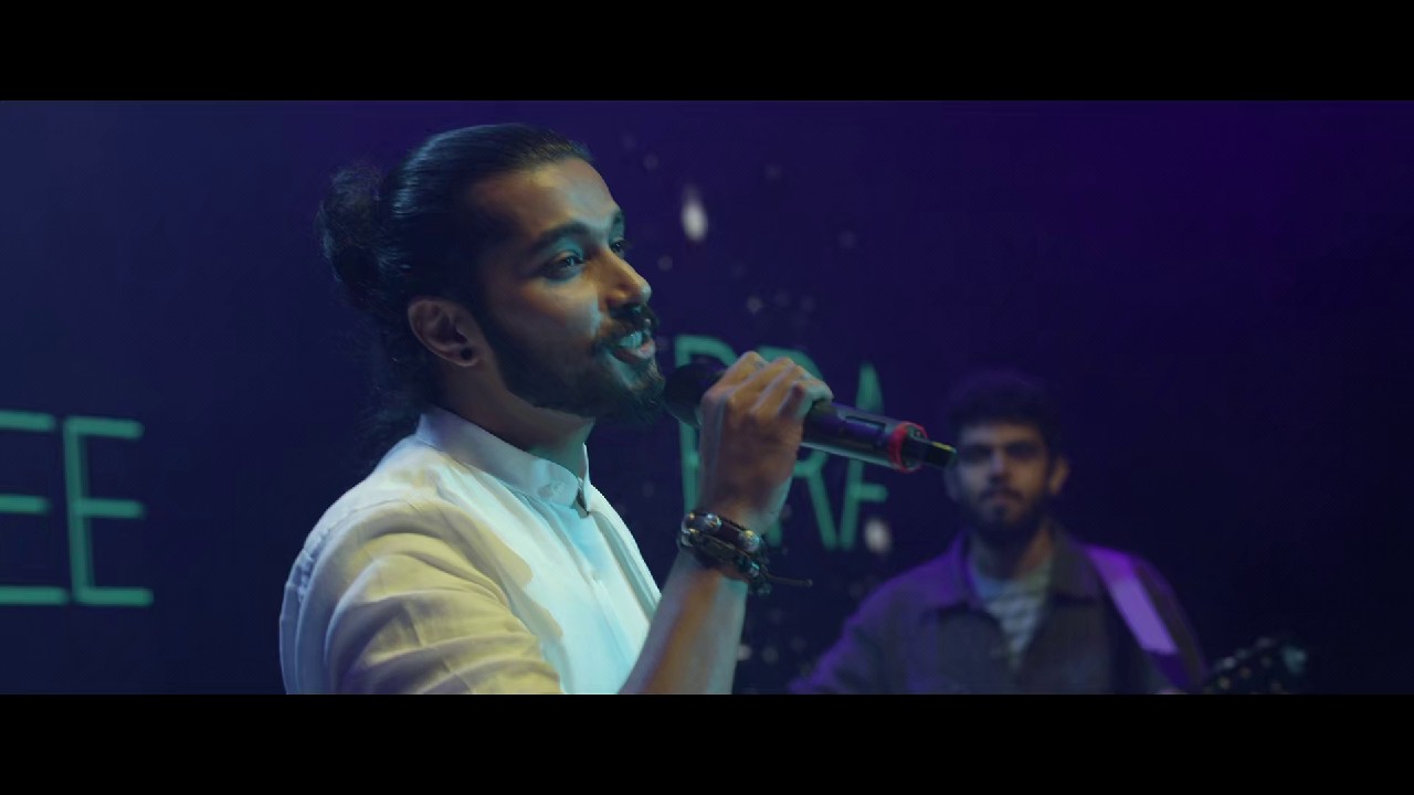 Hridayam-2022-Malayalam-DSNP-WEB-DL-1080p-x265-HEVC-EAC3-6ch-ESub-mkv-0005