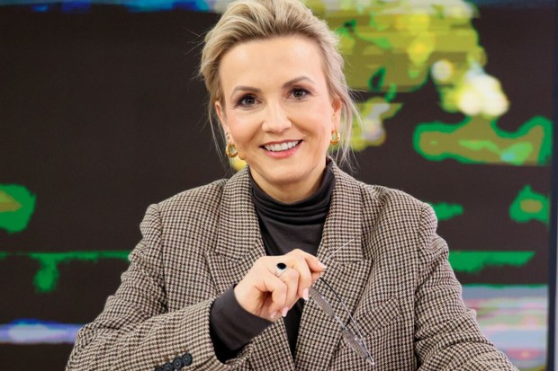 Untitled-design-2024-02-09T135332.836-f1b891e