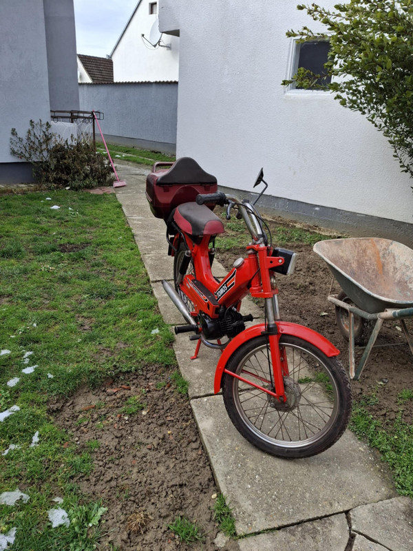 Messenger creation B0528E89 E8FE 44A0 99A9 BA6EBA3784A8