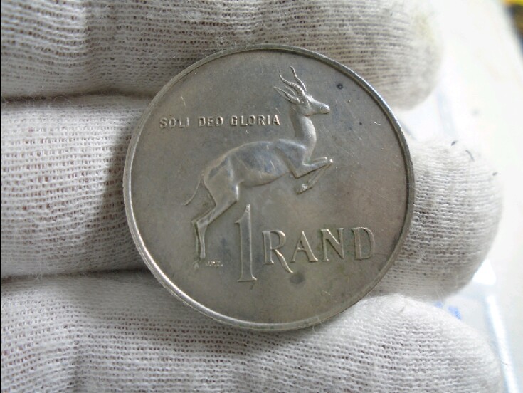 1 Rand 1967. Leyenda en Afrikáans. Sudafrica. 20190713-104805