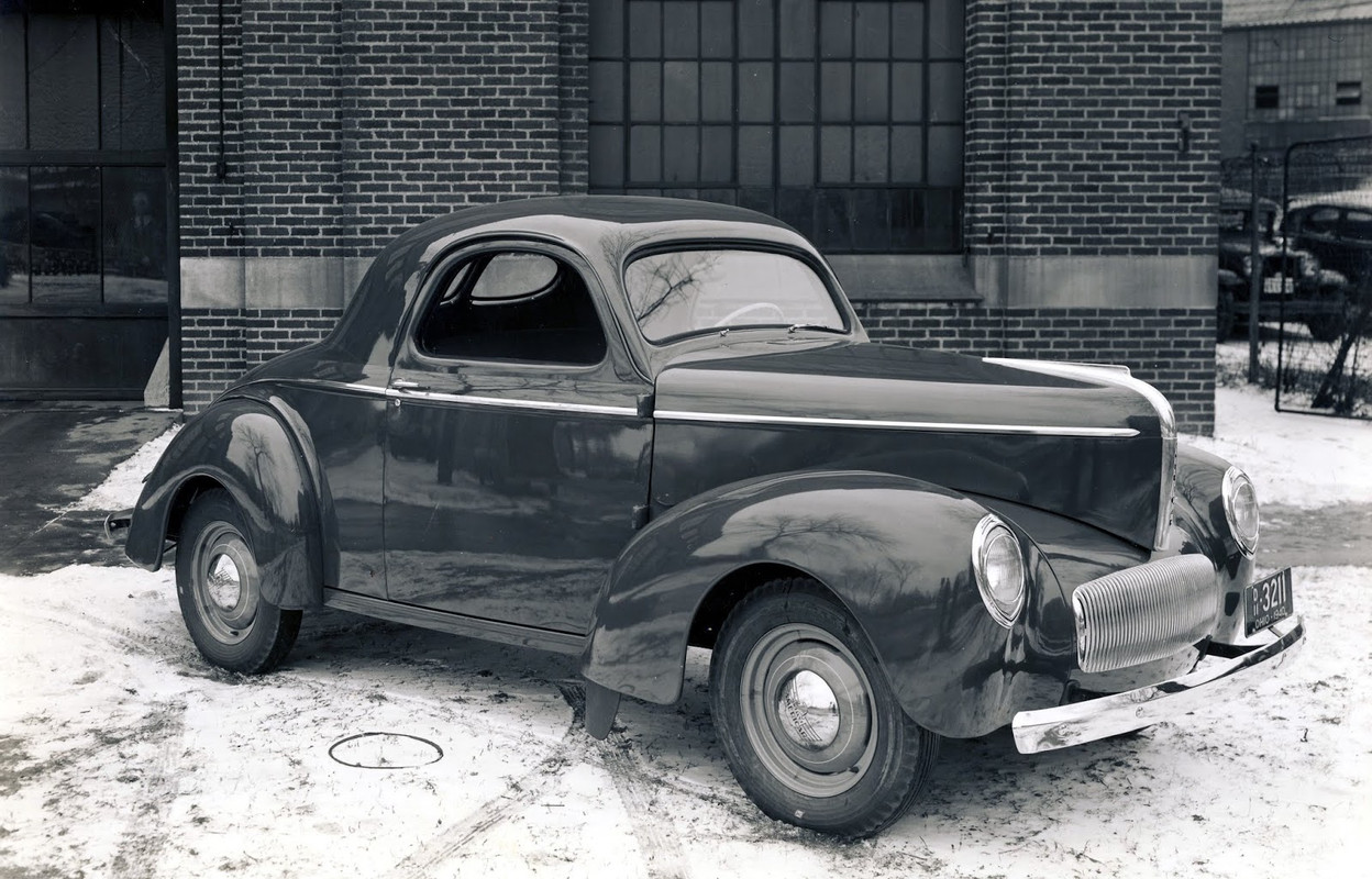 pour se rincer l'oeil - Page 32 Willys-1941-Coupe