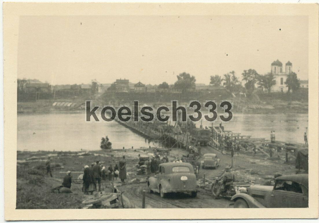 Foto Kriegsbrücke der Wehrmacht über die Düna in Polozk Belarus Weißrussland