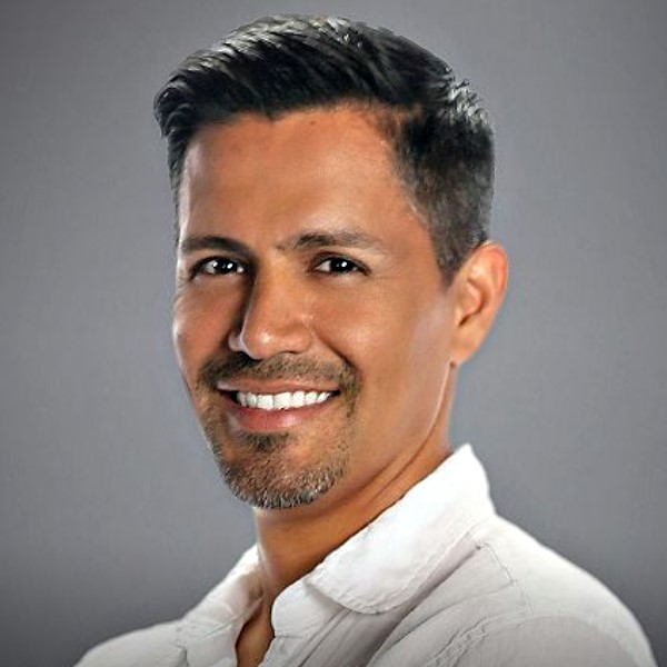 Jay Hernandez