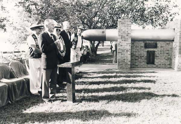 Ceremonia inauguración monumento del submarino