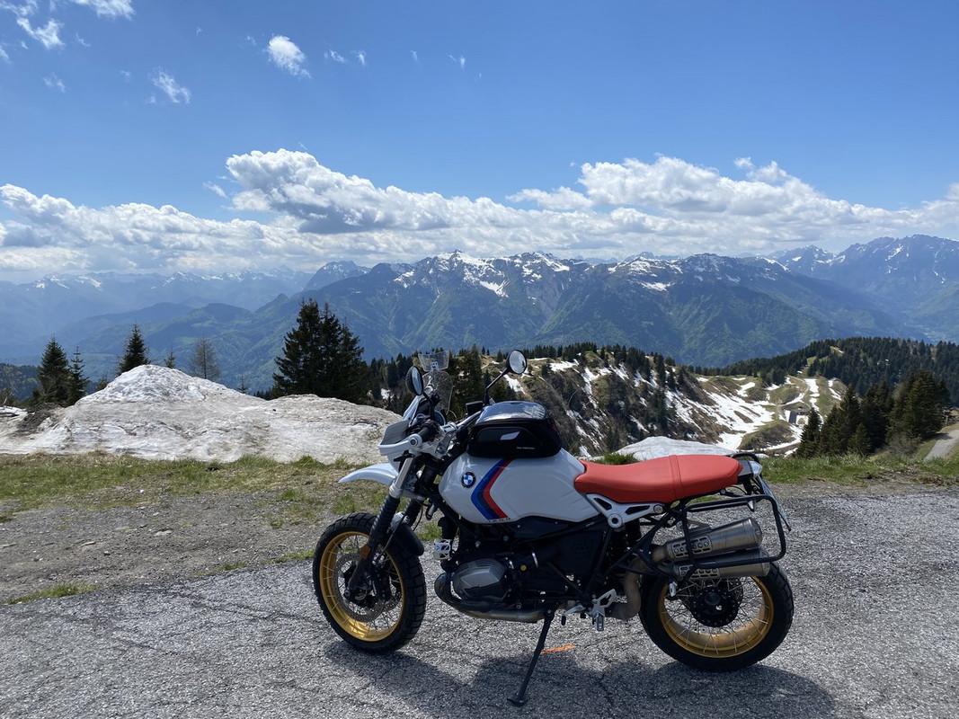 D53C8D51-E323-4C39-8001-3A7B8CB4B970