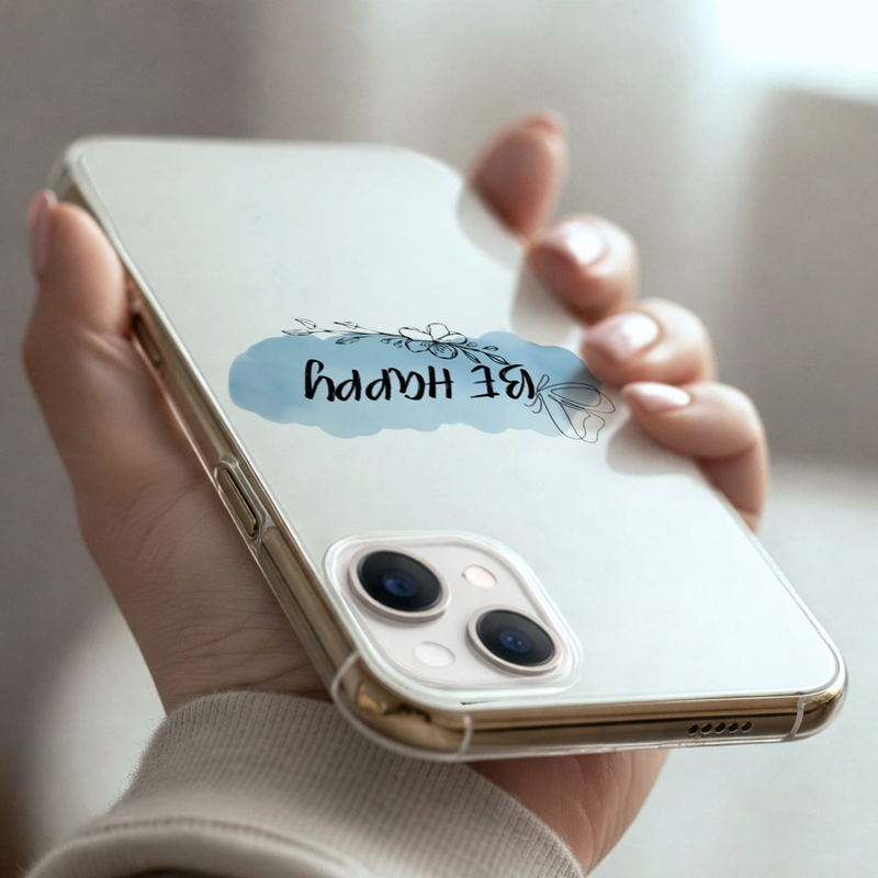 IPhone 13 in hand 2 (43)