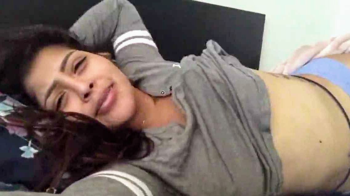 Indian desi model showing her ass exclusive viral video