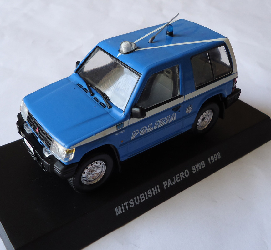 Mitsubishi-Pajero SWB (1998)