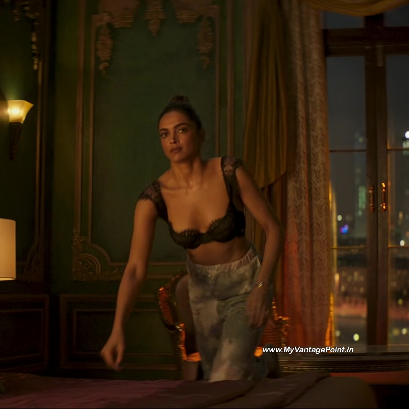 110-Deepika-Padukone-Hot-Scene-in-Pathaan-Movie-with-Shah-Rukh-Khan-My-Vantage-Point