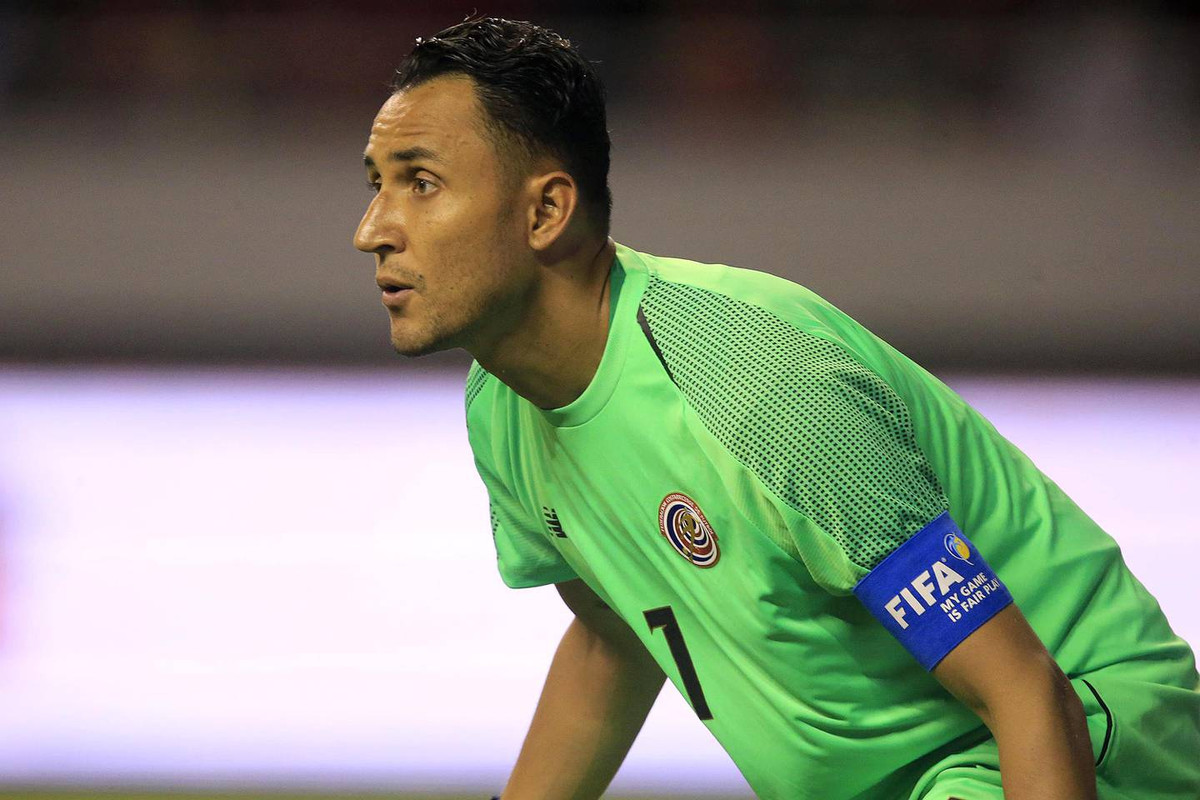 Keylor Navas del PSG se ganó el corazón de la afición con este tierno gesto