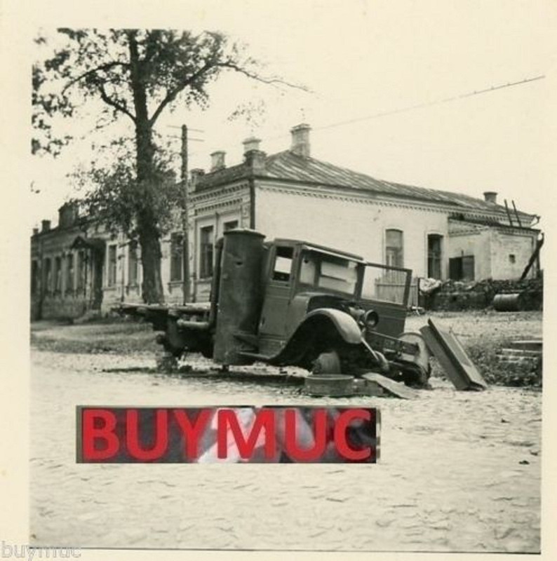 FOTO RUSSIA LKW ZERSTÖRT