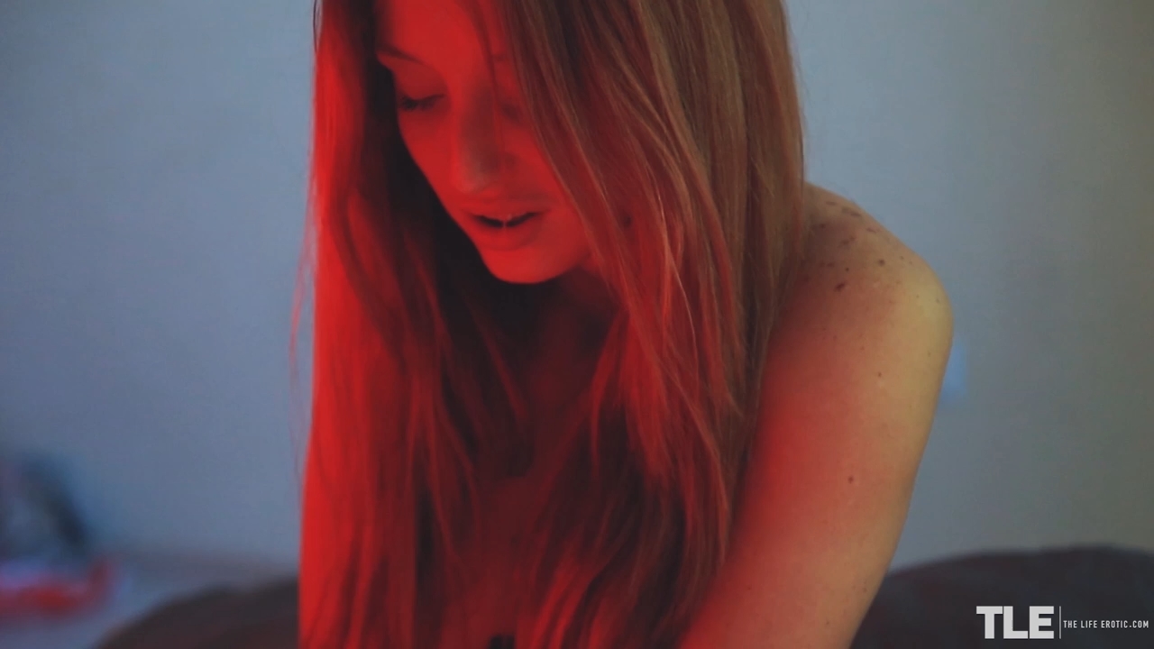 Michelle H - Th3L!f33r0t!c - My-Hunger - 092917 720p.mp4_snapshot_02.54.440