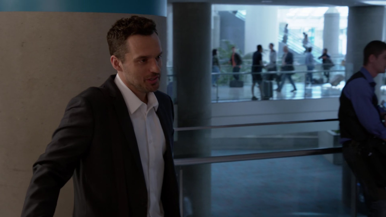 New Girl (2011) - S07E01 - About Three Years Later (1080p AMZN W