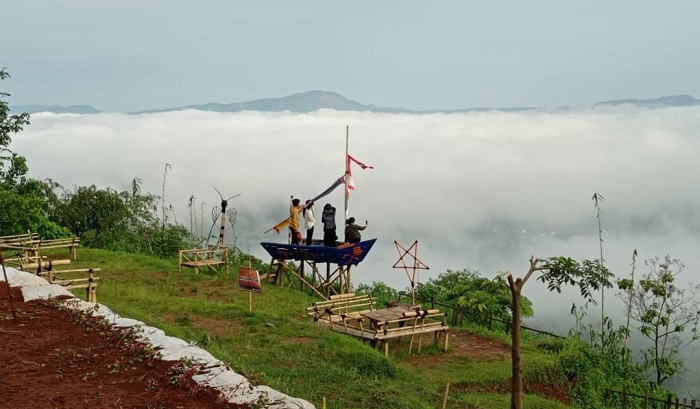 Bukit Pamoyanan
