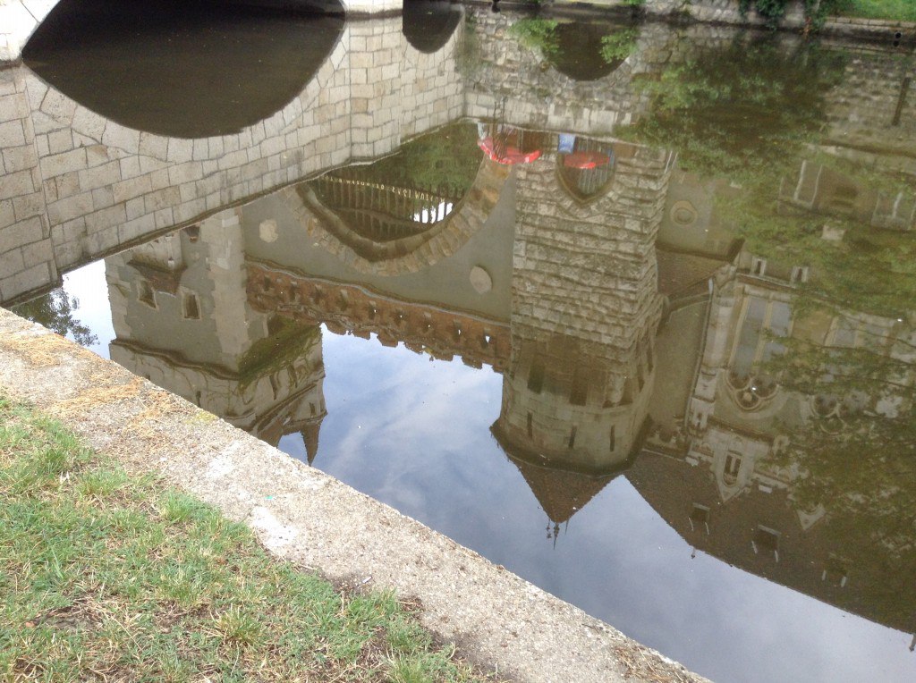 EBDD4FB7-0DD3-47DB-BE14-74C743E64401