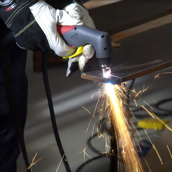 3C80C76D-F17C-4F6D-92CD-94F949FB71F4_600x600