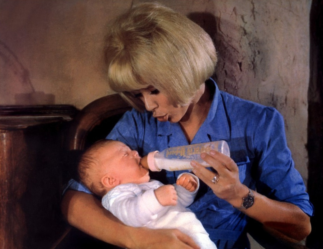 mireille_darc_82
