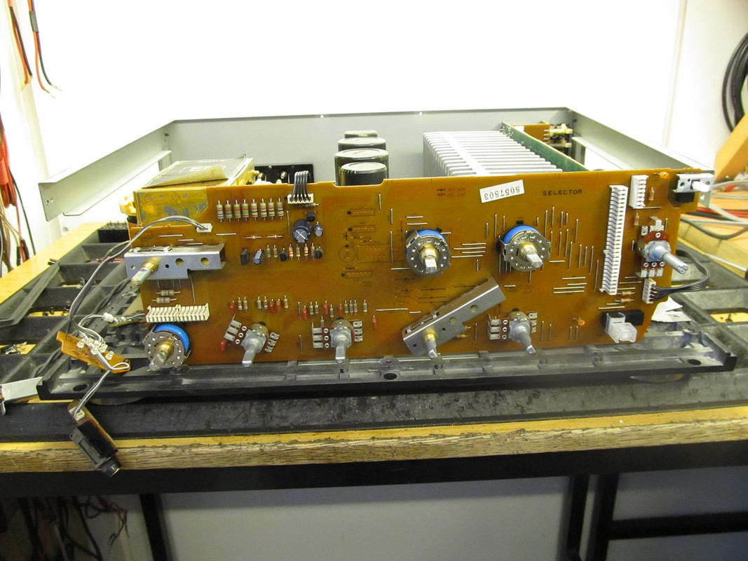 SONY-TA F530ES- Front