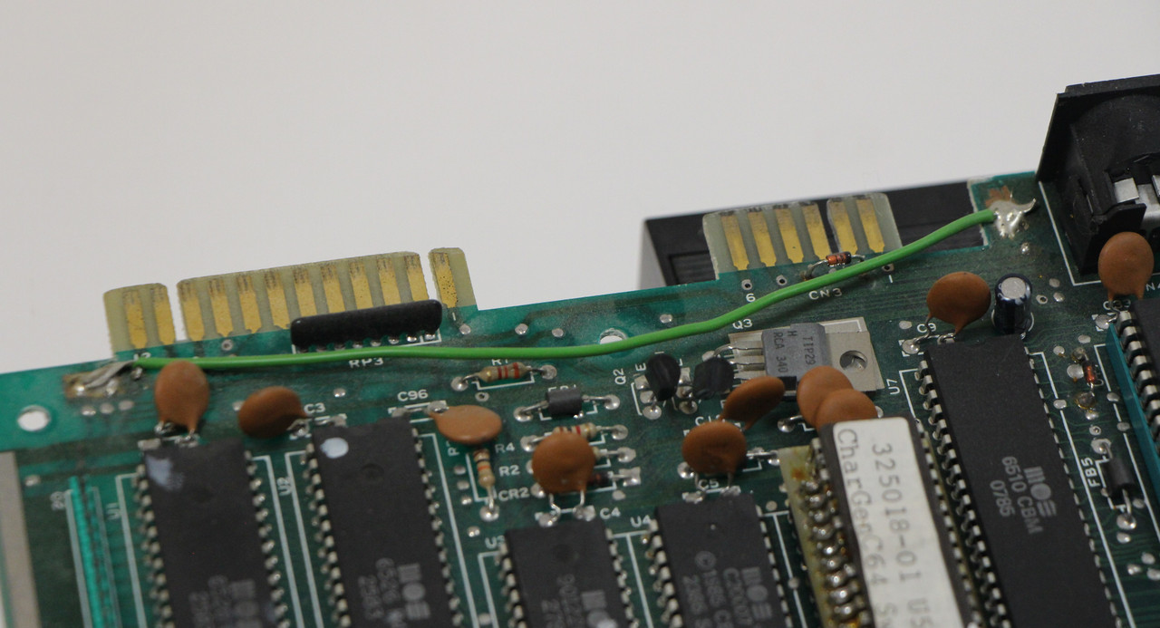 c64-1607368-5-mainboard