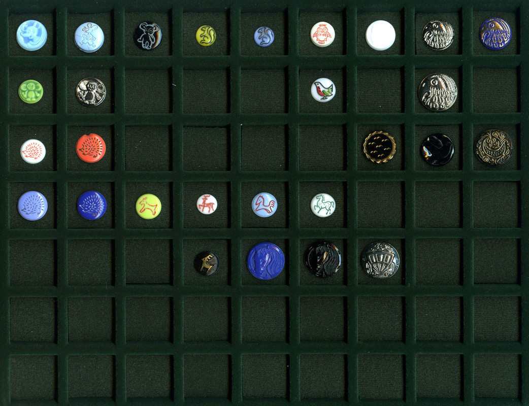 Пуговицы СССР. Звери. стекло. 4.