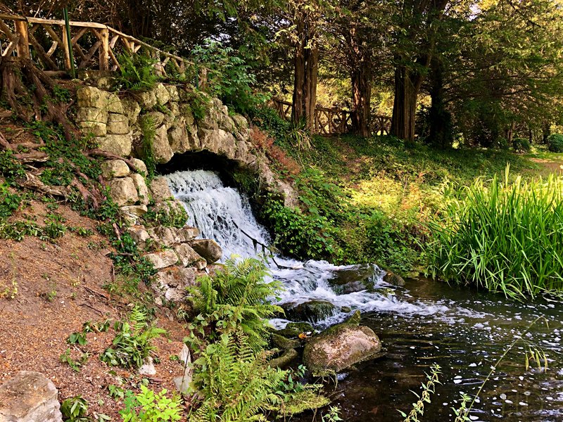 waterfall-HD.jpg