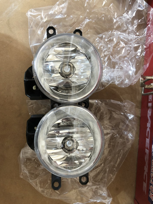 4R-foglight-top