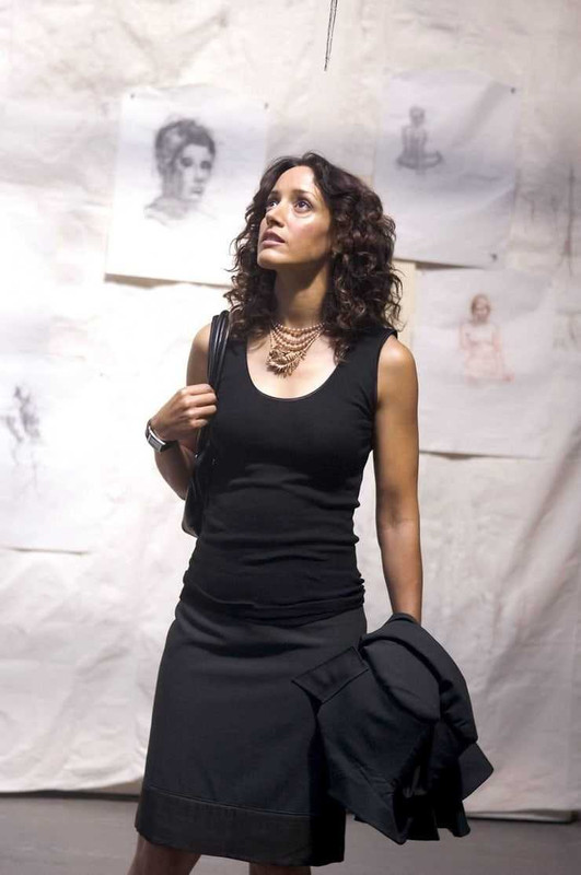 Jennifer-Beals-17