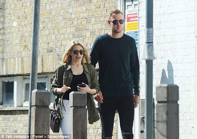 4B73770D00000578-0-image-a-19_1524470154264