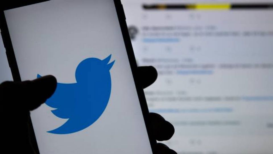 Usuarios no lo pueden creer: Twitter reporta caída al cargar publicaciones; así reacciona la red