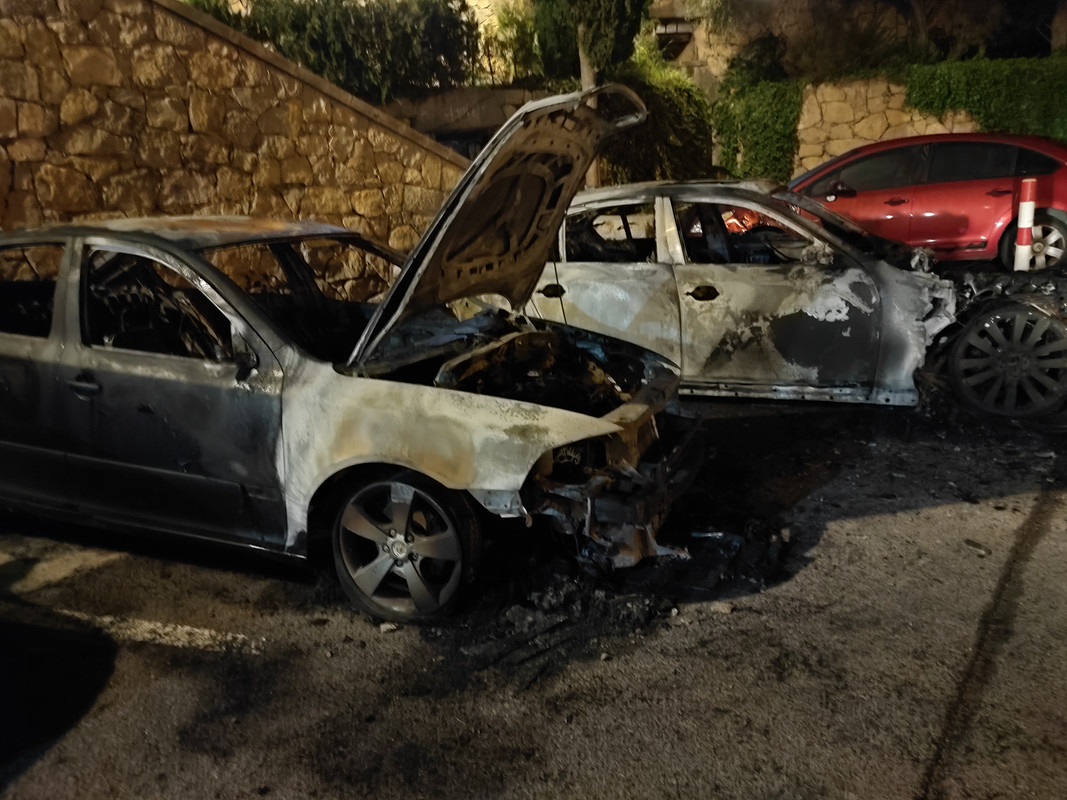 Se le quemo el coche a mi jefe