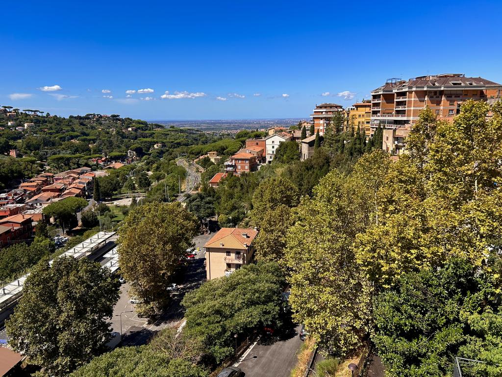 Жаркий сентябрь на побережье Тирренского моря.