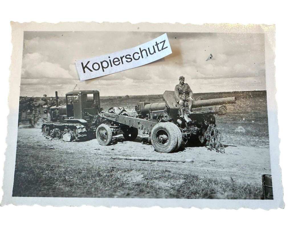 Altes Foto-Schlepper-Kettenfahrzeug-Geschütz-WW2
