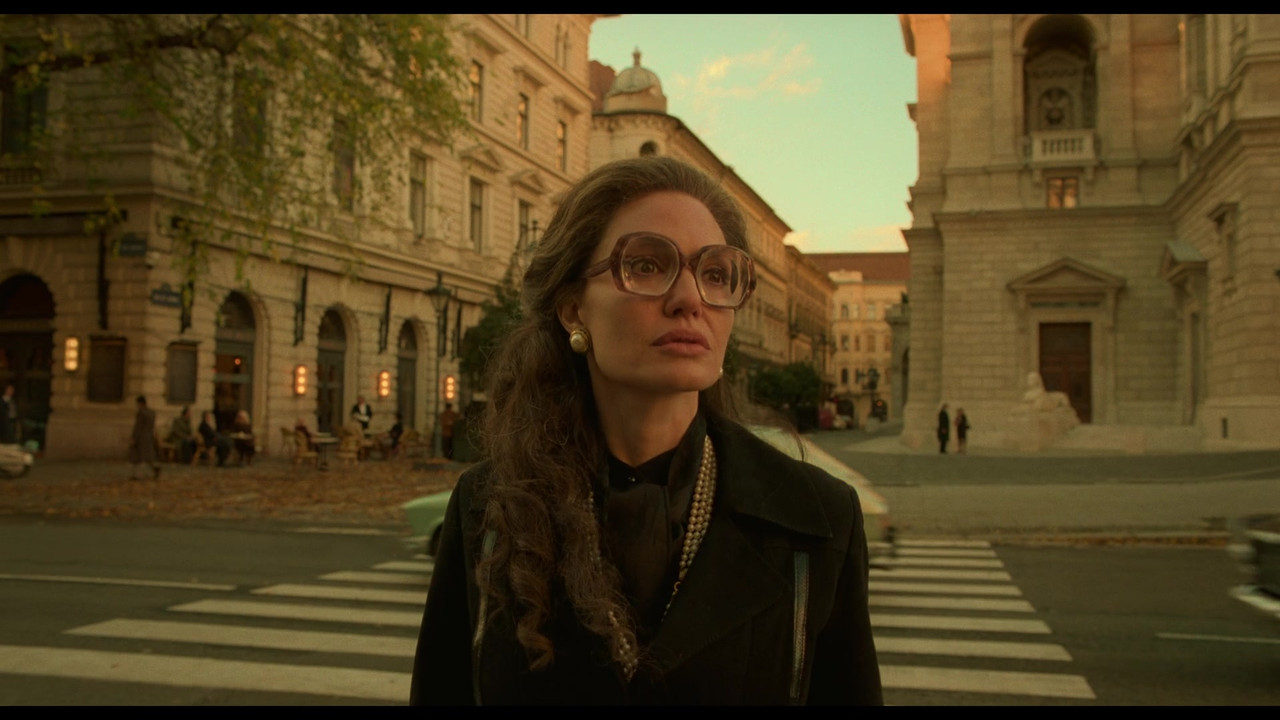 Maria 2024 1080p NF WEB-DL DDP5 1 Atmos H 264-FLUX_000005