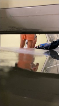 [Image: Voyeur23085121451.jpg]