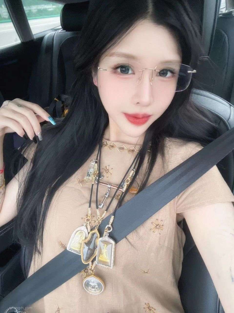 https://i.postimg.cc/Vm96jGrC/301.jpg