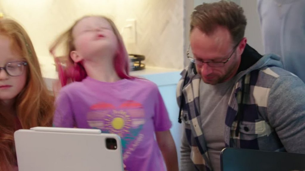 [Image: 9je38xjab0on.jpg]