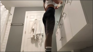 [Image: Voyeur32945142243.jpg]