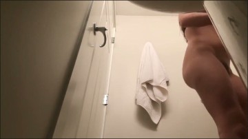 [Image: Voyeur41945132019.jpg]