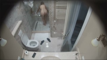 [Image: Voyeur11255122625.jpg]