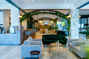 Lounge Bar