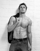 Chris-Evans-superficial-guys-178