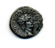 Denario de Caligula. Agripina madre y Caligula. Lyon Anv-CALIGULA001